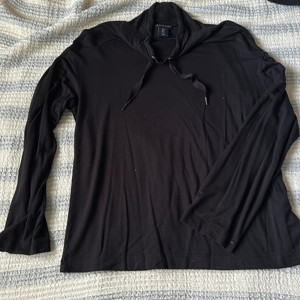 Tahari active sweeater